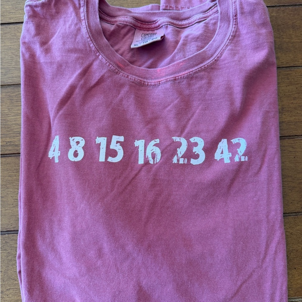 Comfort Colors Dusty Rose Short Sleeve Tee Men’s Lost TV Show XL Soft.